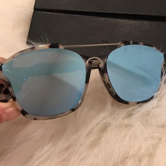 DIOR Sunglasses - Picture 3 of 3